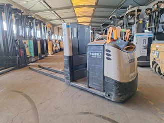 Low-level order picker Crown GPC3055-2.0