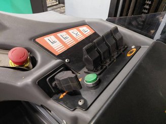 Reach truck OMG NEOS16 SE