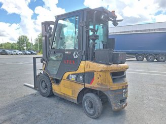 Four wheel front forklift Caterpillar DP25NT