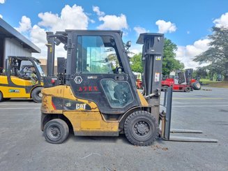 Four wheel front forklift Caterpillar DP25NT