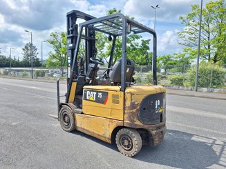 Four wheel front forklift Caterpillar EP25K-PAC