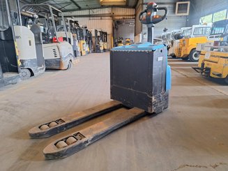 Pedestrian pallet truck Heli CBD20-150