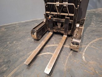 Reach truck Caterpillar NR16N - 16