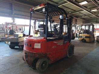 Four wheel front forklift Heli CPD30