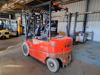 Four wheel front forklift Heli CPD30