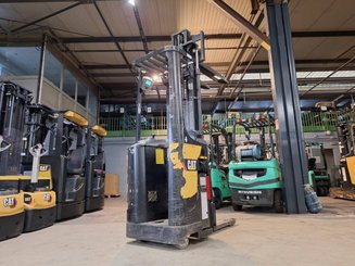 Stand-on pallet stacker Caterpillar NSR16N2