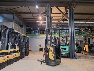 Stand-on pallet stacker Caterpillar NSR16N2
