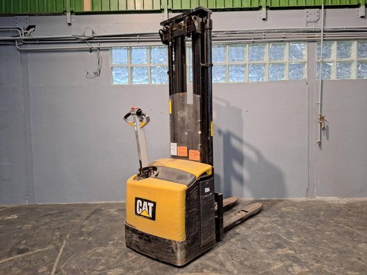 Pedestrian pallet stacker Caterpillar NSP16N - 1