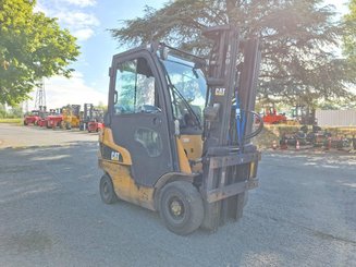 Four wheel front forklift Caterpillar GP15N - 1