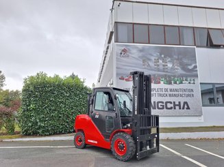 Four wheel front forklift Hangcha XF55D - 1