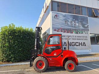 All-terrain forklift Hangcha TT35-2