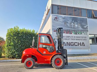 All-terrain forklift Hangcha TT35-2