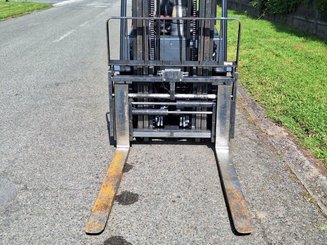 Four wheel front forklift Doosan D30S 5