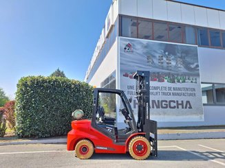 Four wheel front forklift Hangcha XF35G-2