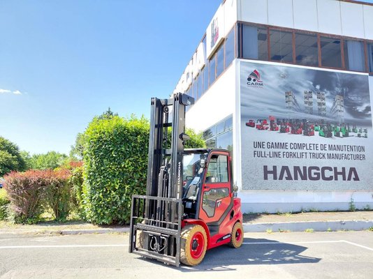 Four wheel front forklift Hangcha XF35G-2 - 1