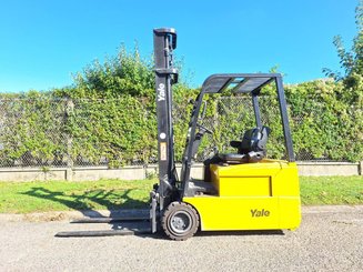 Three wheel front forklift Yale ERP20 ATF