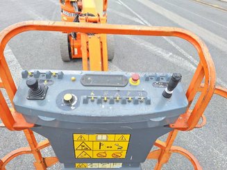 Articulated boom lift platform JLG E300AJP