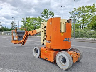 Articulated boom lift platform JLG E300AJP - 3