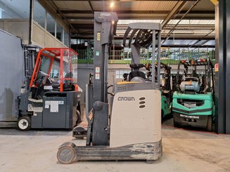 Reach truck Crown ESR5260-1.4 - 3