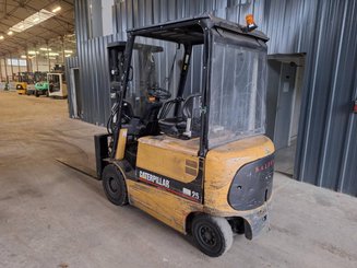 Four wheel front forklift Caterpillar EP25K-PAC