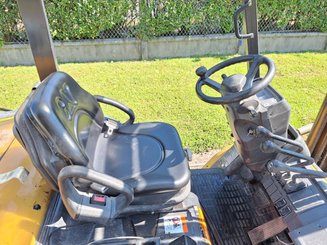 Four wheel front forklift Caterpillar GP20NT - 13