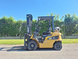 Four wheel front forklift Caterpillar GP20NT - 2