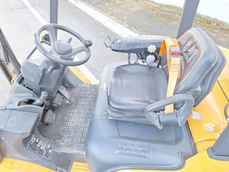 Four wheel front forklift Caterpillar GP30NT
