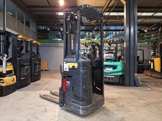 Stand-on pallet stacker Caterpillar NSR16N