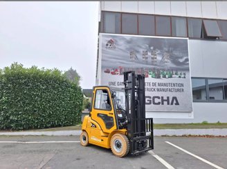 Four wheel front forklift Hangcha XE25 - 2