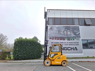 Four wheel front forklift Hangcha XE25 - 8
