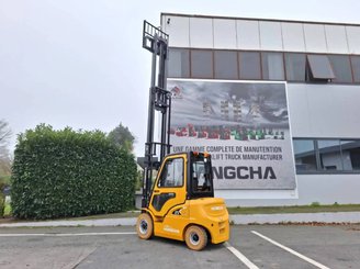 Four wheel front forklift Hangcha XE25 - 9