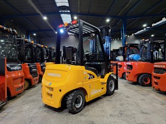 Four wheel front forklift Hangcha XE25