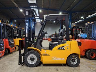 Four wheel front forklift Hangcha XE25