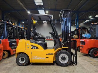 Four wheel front forklift Hangcha XE25