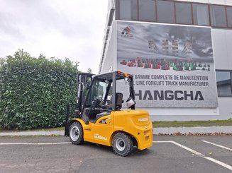 Four wheel front forklift Hangcha XE30-i - 3