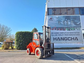All-terrain forklift Hangcha TT30-2