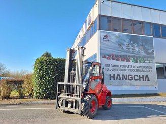 All-terrain forklift Hangcha TT30-2