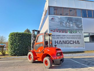 All-terrain forklift Hangcha TT30-2