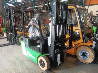 Three wheel front forklift Hangcha X3W15-I (CPDS15-XD4-SI) - 1