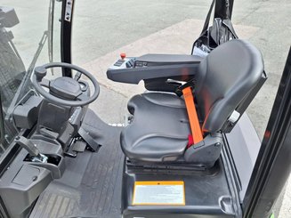 Three wheel front forklift Hangcha XC3-18i (CPDS18-XCC2G-SI)