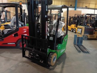 Three wheel front forklift Hangcha XC3-18i (CPDS18-XCC2G-SI)