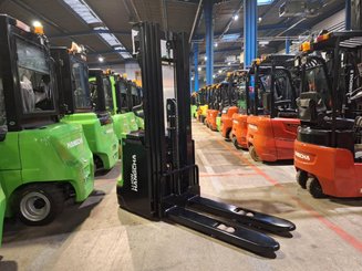 Pedestrian pallet stacker Hangcha CDD12-XT1-SI