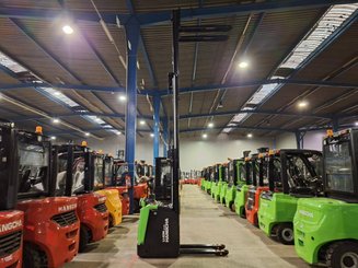 Stacker truck with folding platform Hangcha CDD16-XT1S-SI