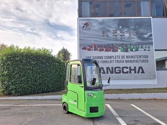Tow tractor Hangcha QDD80-XD3i