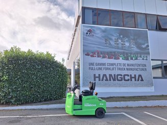 Tow tractor Hangcha QDD90-XD3i