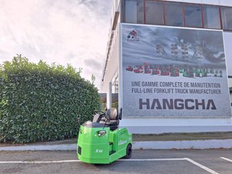Tow tractor Hangcha QDD90-XD3i