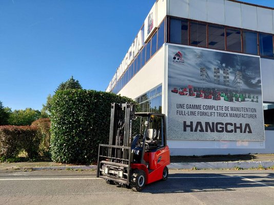 Four wheel front forklift Hangcha AE20C - 1