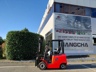 Four wheel front forklift Hangcha AE20C - 2