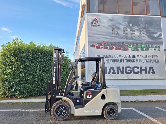 Four wheel front forklift Hangcha XF25D - 1