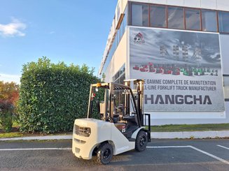 Four wheel front forklift Hangcha XF25D - 4
